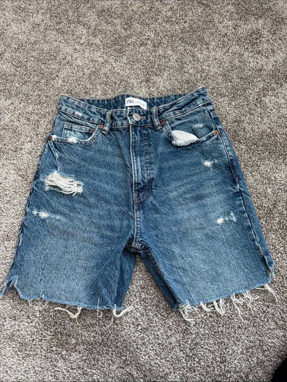 Zara Women’s Blue Distressed Cutoff Denim Shorts Size 4